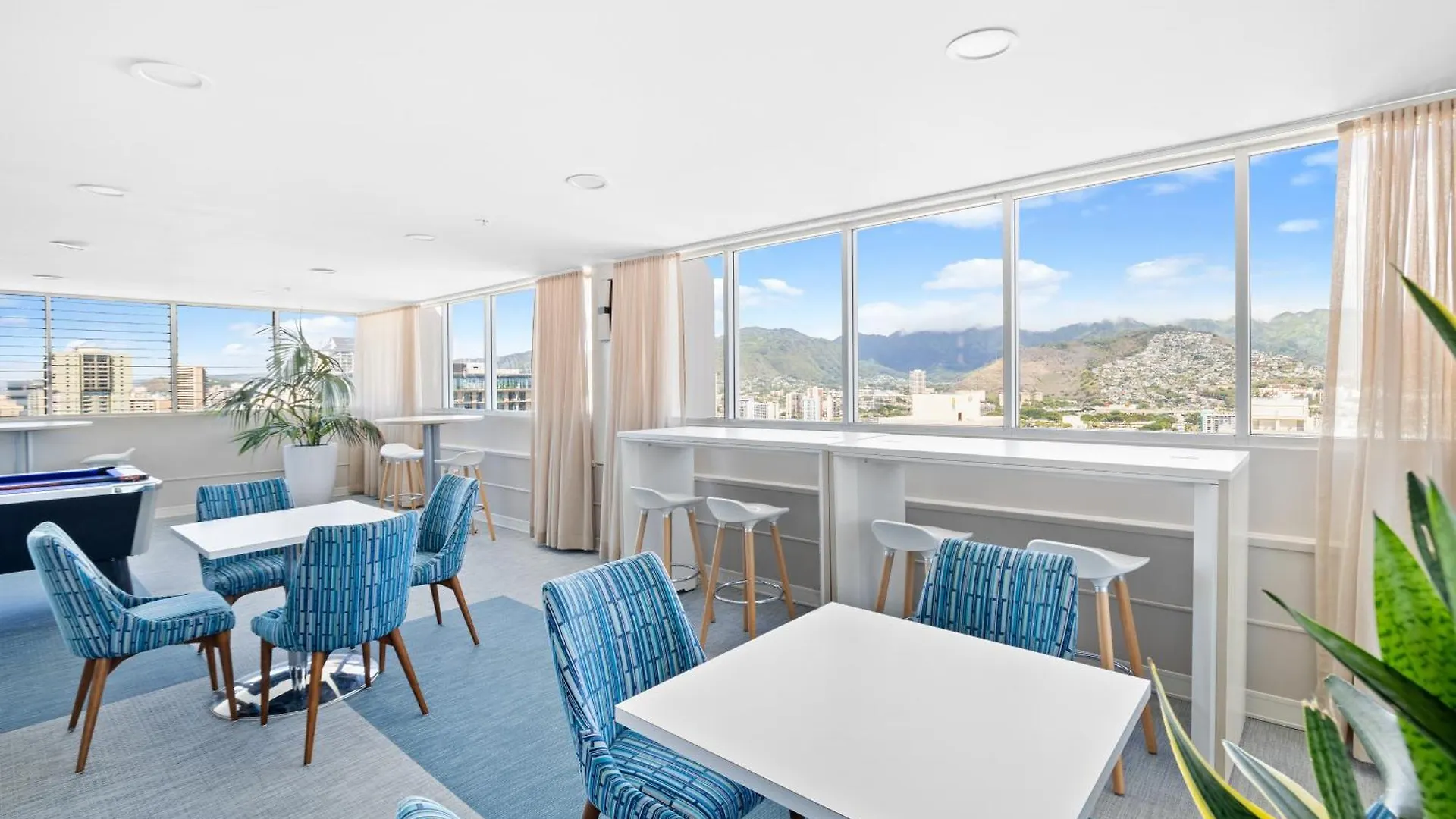 アパート ホノルルOcean Retreat: Remodeled Pacific Monarch Havenアパートメント