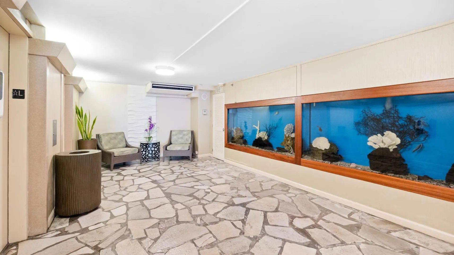 檀香山Ocean Retreat: Remodeled Pacific Monarch Haven公寓 公寓