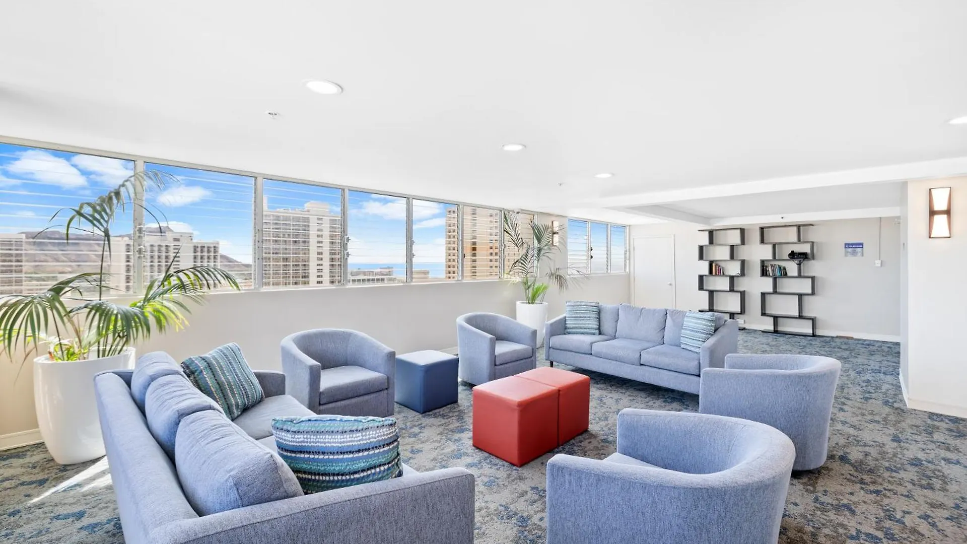 公寓 檀香山Ocean Retreat: Remodeled Pacific Monarch Haven公寓