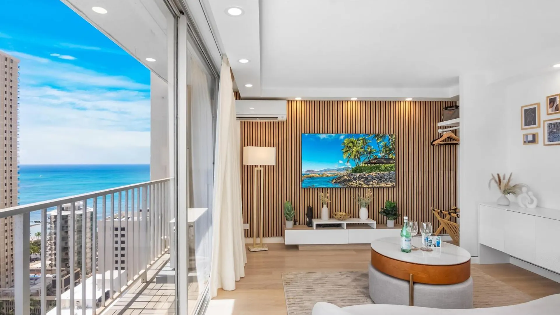檀香山Ocean Retreat: Remodeled Pacific Monarch Haven公寓