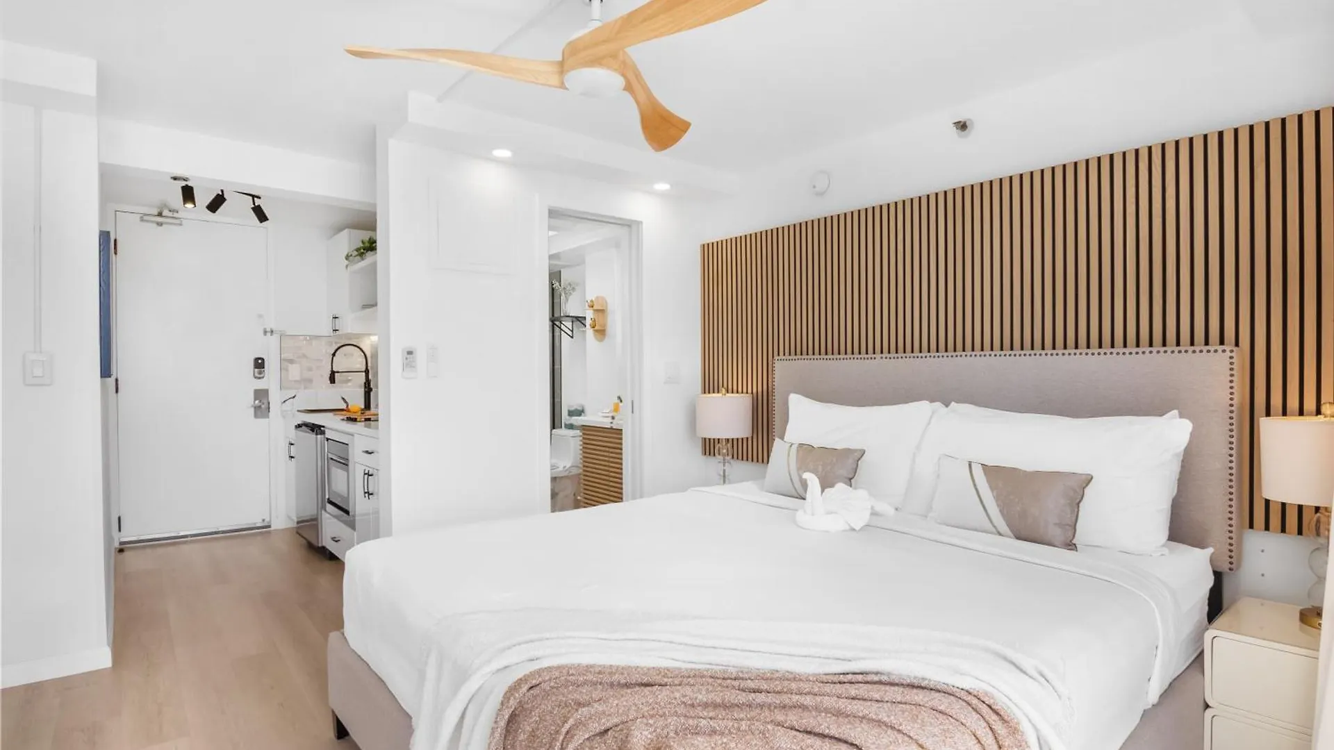 檀香山Ocean Retreat: Remodeled Pacific Monarch Haven公寓 0*, 檀香山